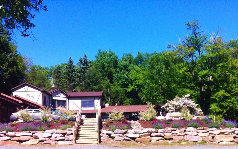 Lake Harmony Inn Екстериор снимка
